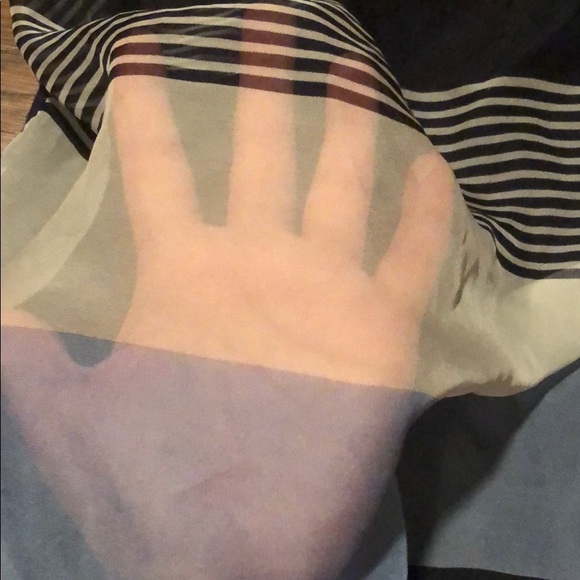 Sheer front top with stripes - Picture 3 of 3